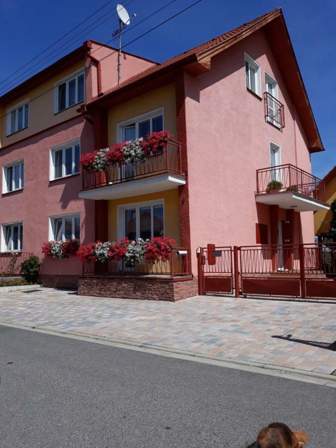 Apartmany Boss Liptovský Mikuláš المظهر الخارجي الصورة